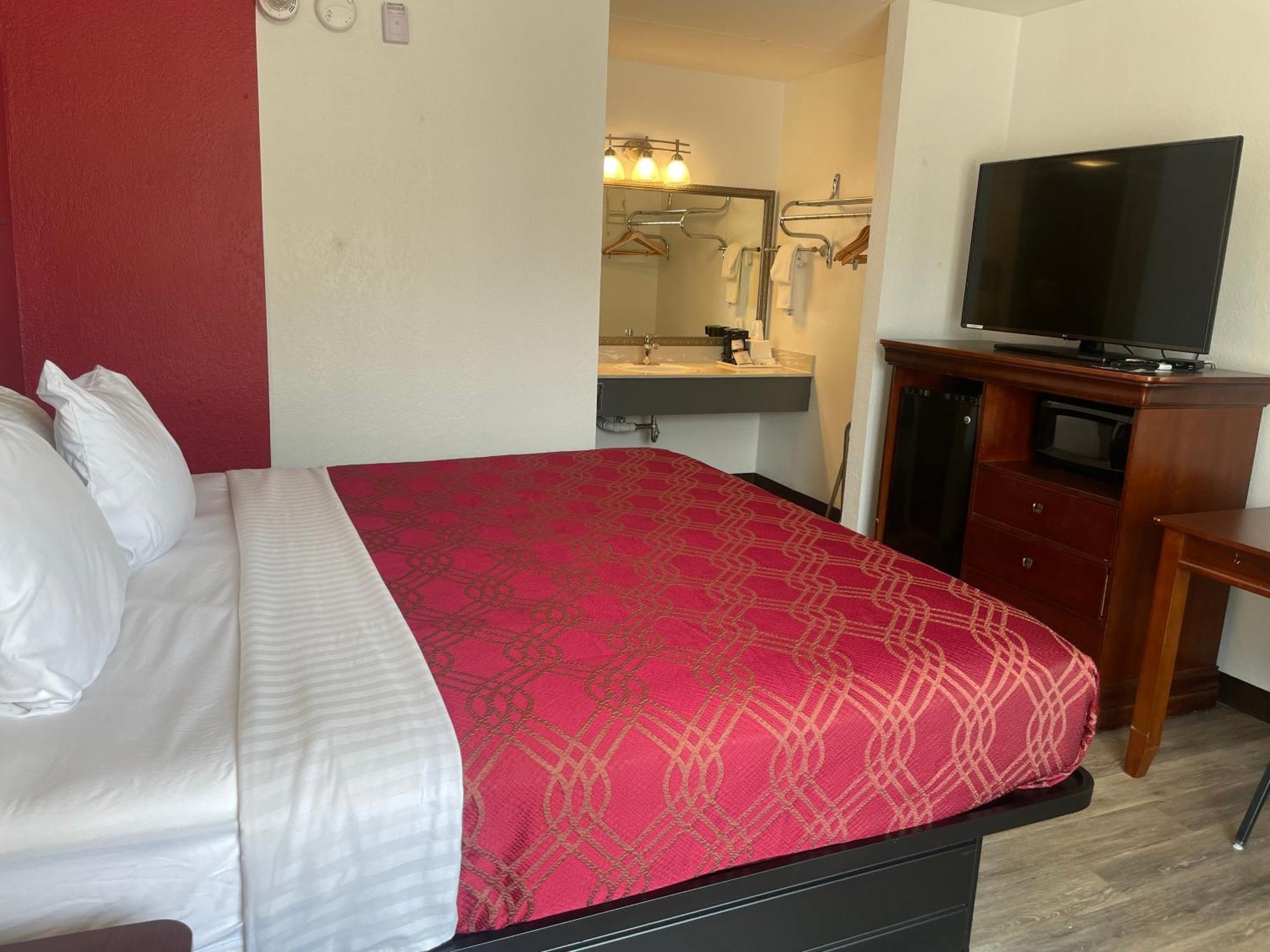 Hotel Ramada By Wyndham Branson Theatre District Exterior foto