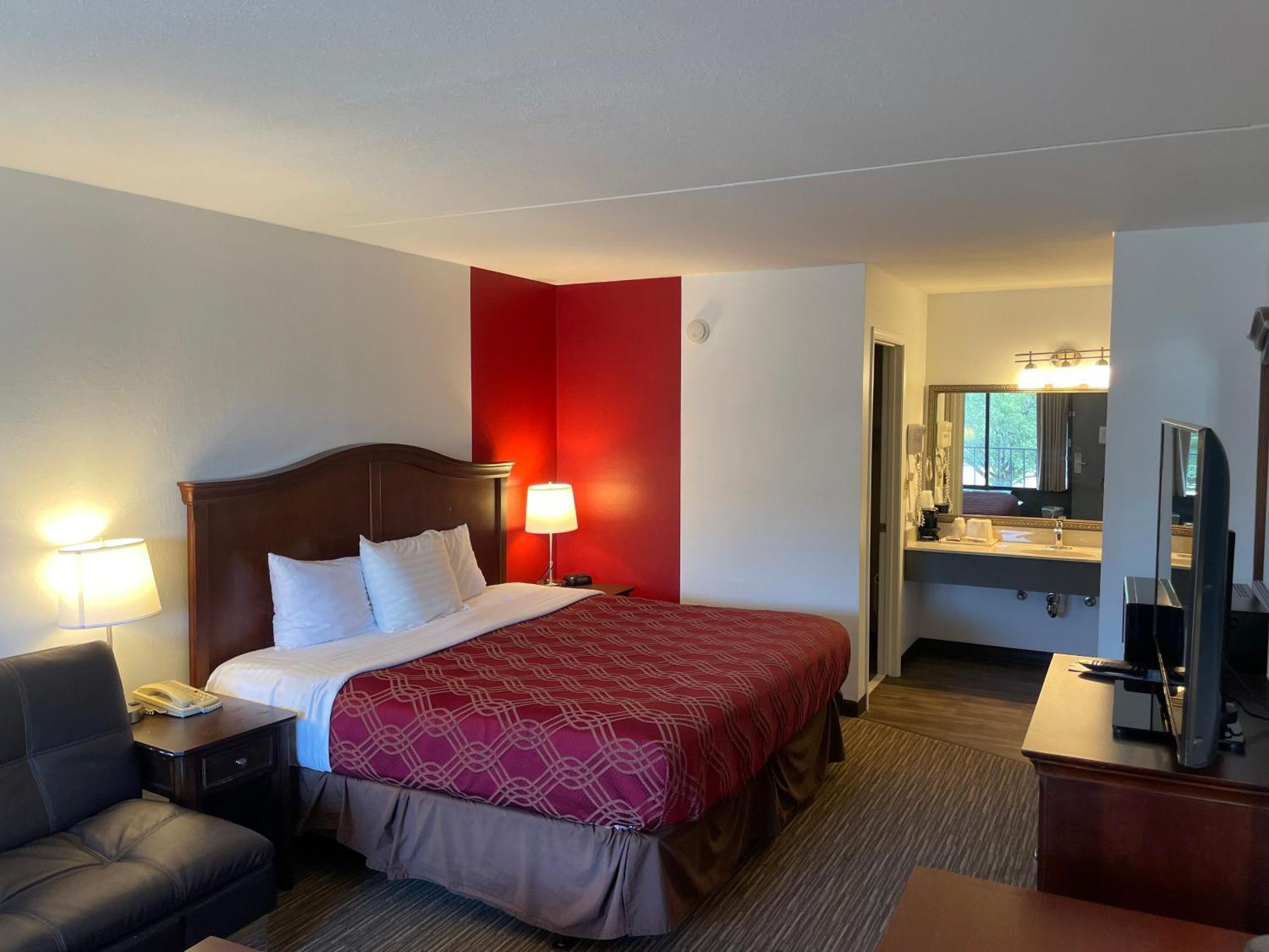 Hotel Ramada By Wyndham Branson Theatre District Exterior foto